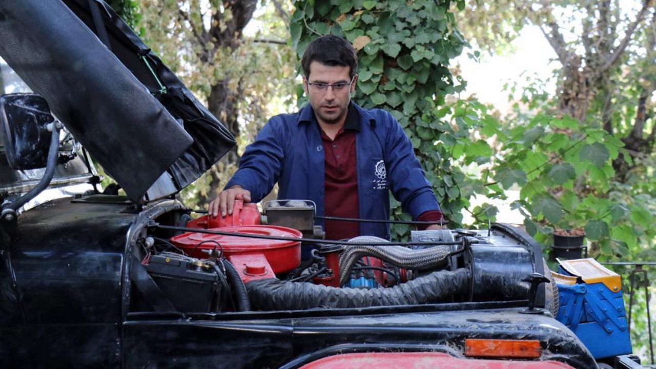 بازیگر بچه مهندس، خواننده می‌شود + عکس + فیلم
