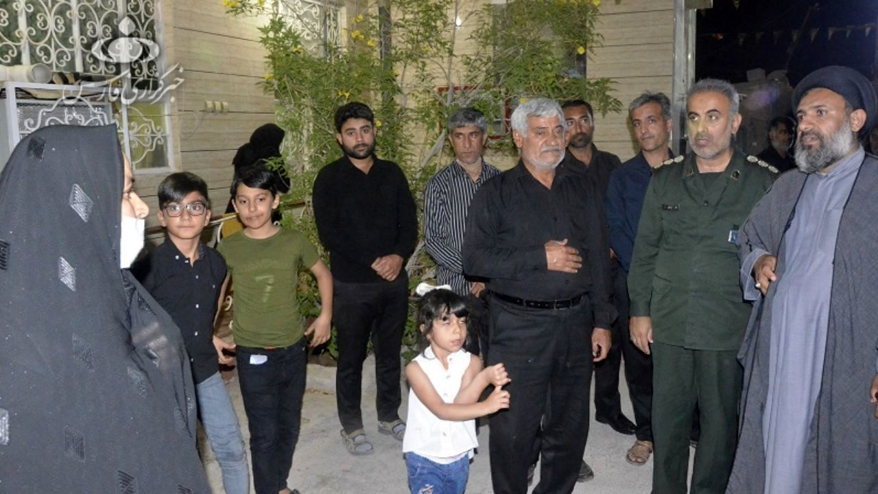 همنشینی 2 خانواده شهید حادثه کنارک