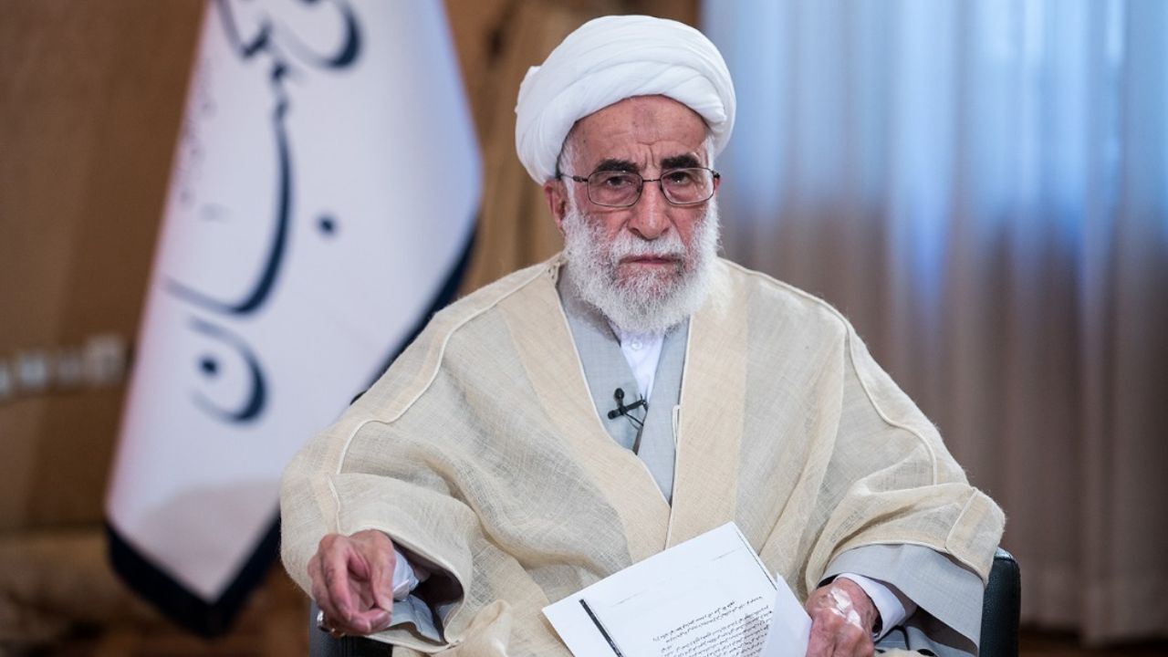 ماجرای شوخی رهبر انقلاب با آیت‌الله جنتی درباره پیری و جوانی چه بود؟