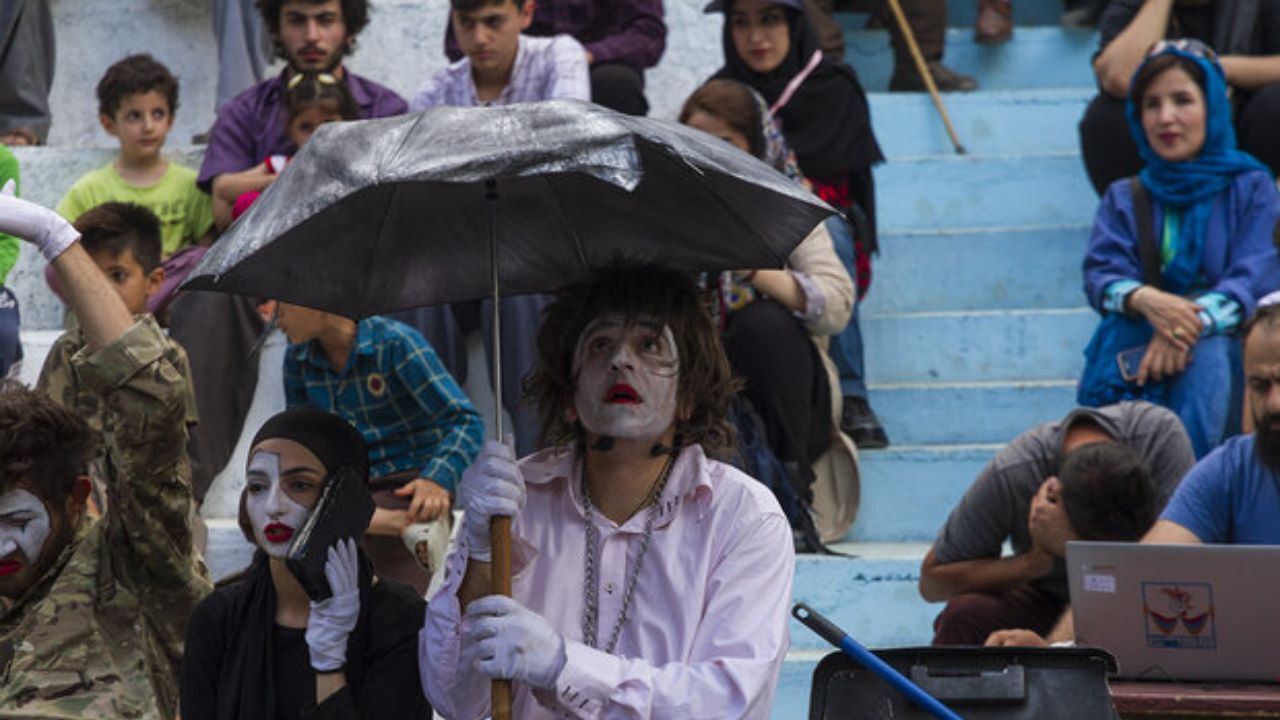 جشنواره تئاتر «مریوان» لغو نمی‌شود