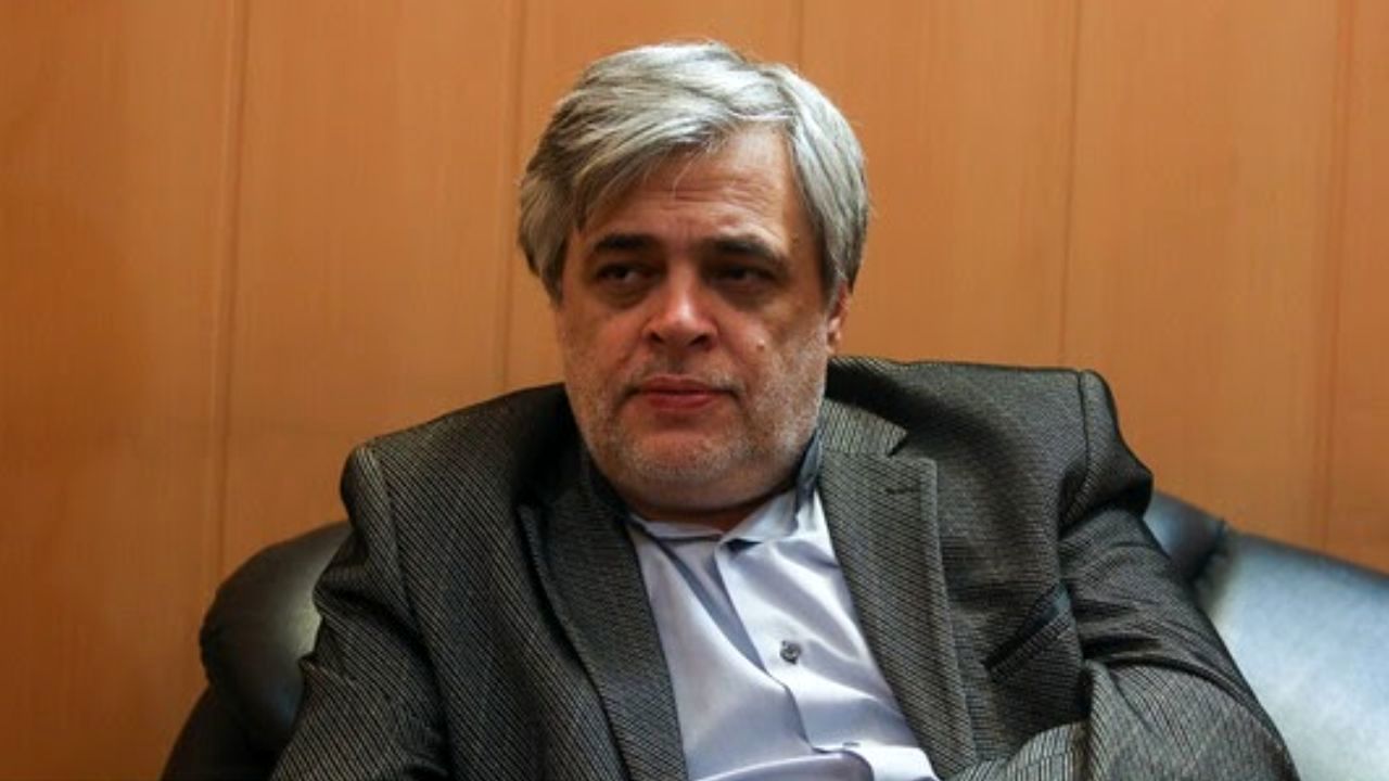 آقای الله‌کرم، من و امثال من چه‌کاره‌ مملکت هستیم که بگوئیم فلانی بیاید یا نیاید؟
