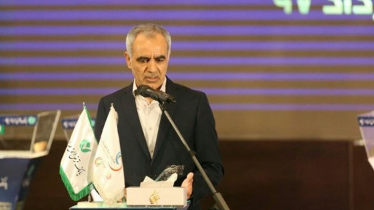 نامه بهاروند به باشگاه‌های فوتبال؛ بدهی نداشته باشید