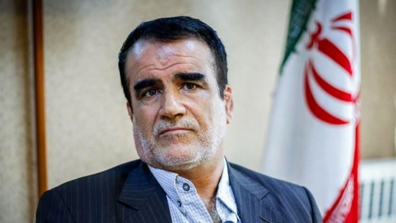 آیا وقتی آقای هاشمی بود می‌توانستید او را متهم به تبلیغ مانور تجمل کنید؟