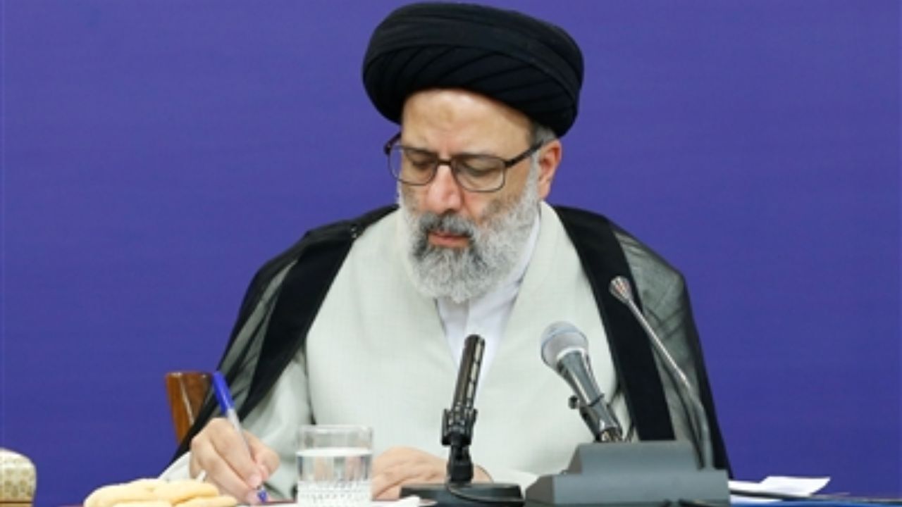مجدانه پیگیر بازگرداندن مفسدین متواری باشید