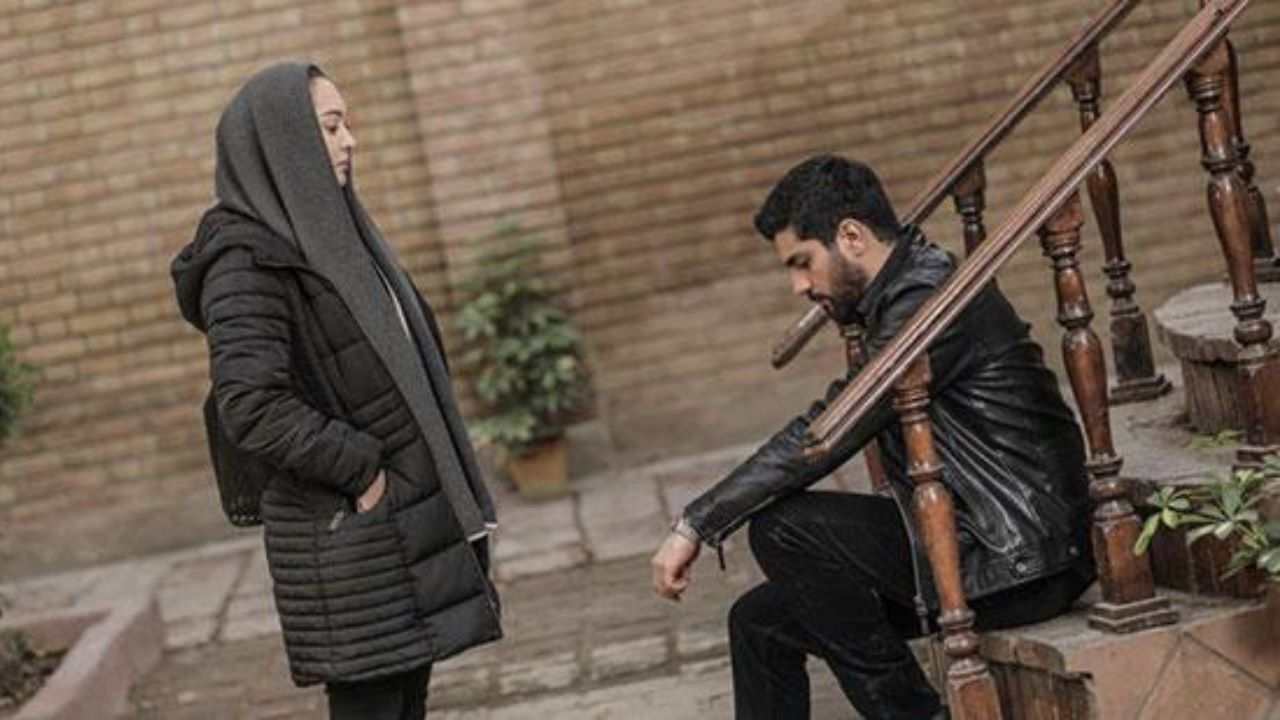 تبلیغات محیطی «آقازاده» آغاز شد
