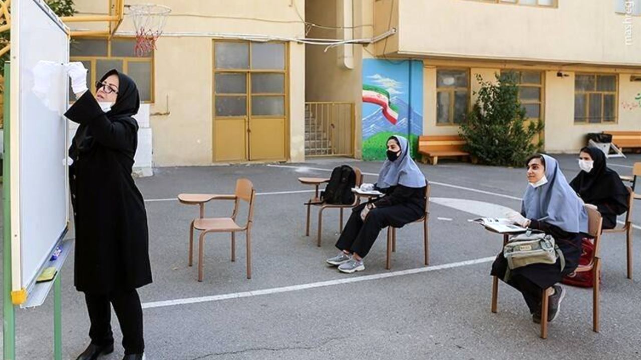 یک ساعت مشاوره در هفته به ازای هر 15 دانش‌آموز/ دریافت 2430 مجوز استخدام مشاور برای مدارس