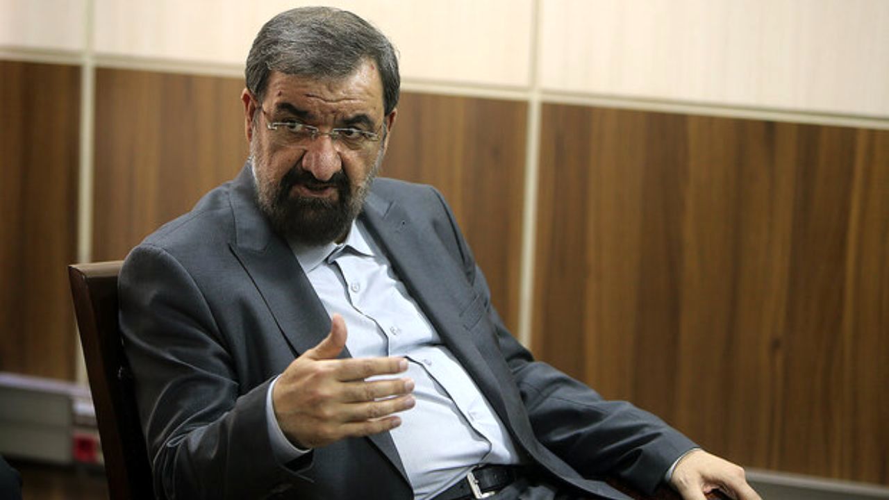 ستاد فرماندهی اقتصاد مقاومتی بی‌خاصیت شده است/ محسن رضایی انتقاد می‌کند