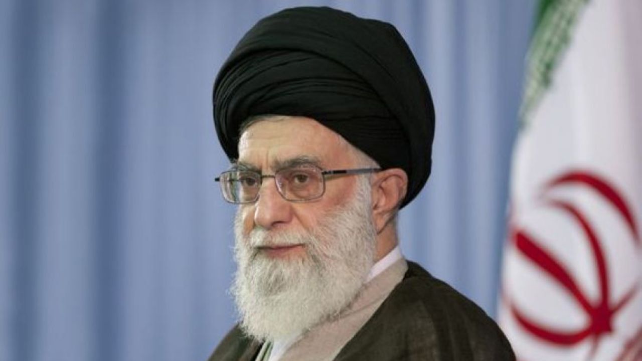 گزیده بیانات رهبر معظم انقلاب در مورد فضای مجازی با عنوان «دنیای‌ بی‌پایان» + ویدئو