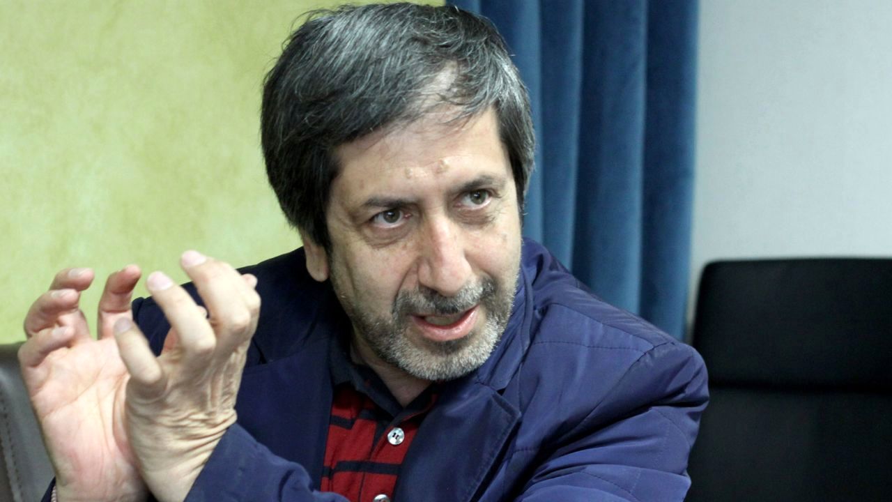 دولت آسیب ببیند، نظام هم آسیب می‌بیند