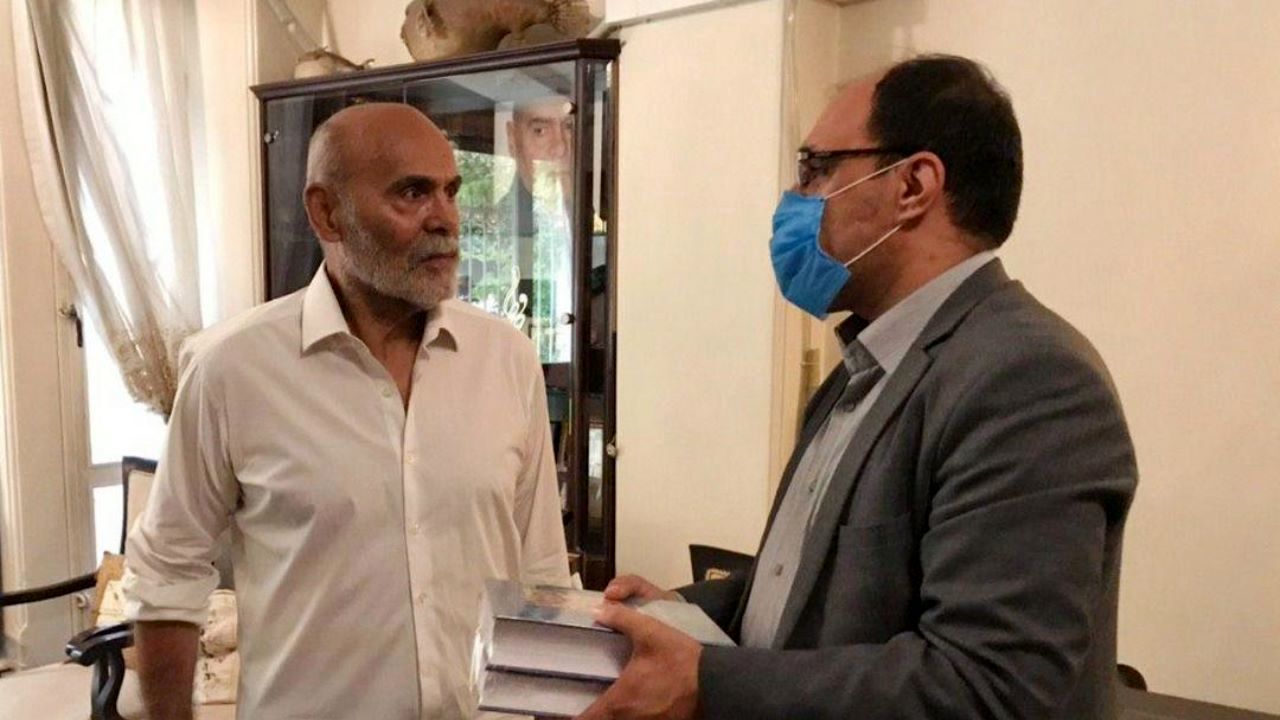 مدیرعامل موسسه هنرمندان پیشکسوت به دیدار جمشید هاشم‌پور رفت