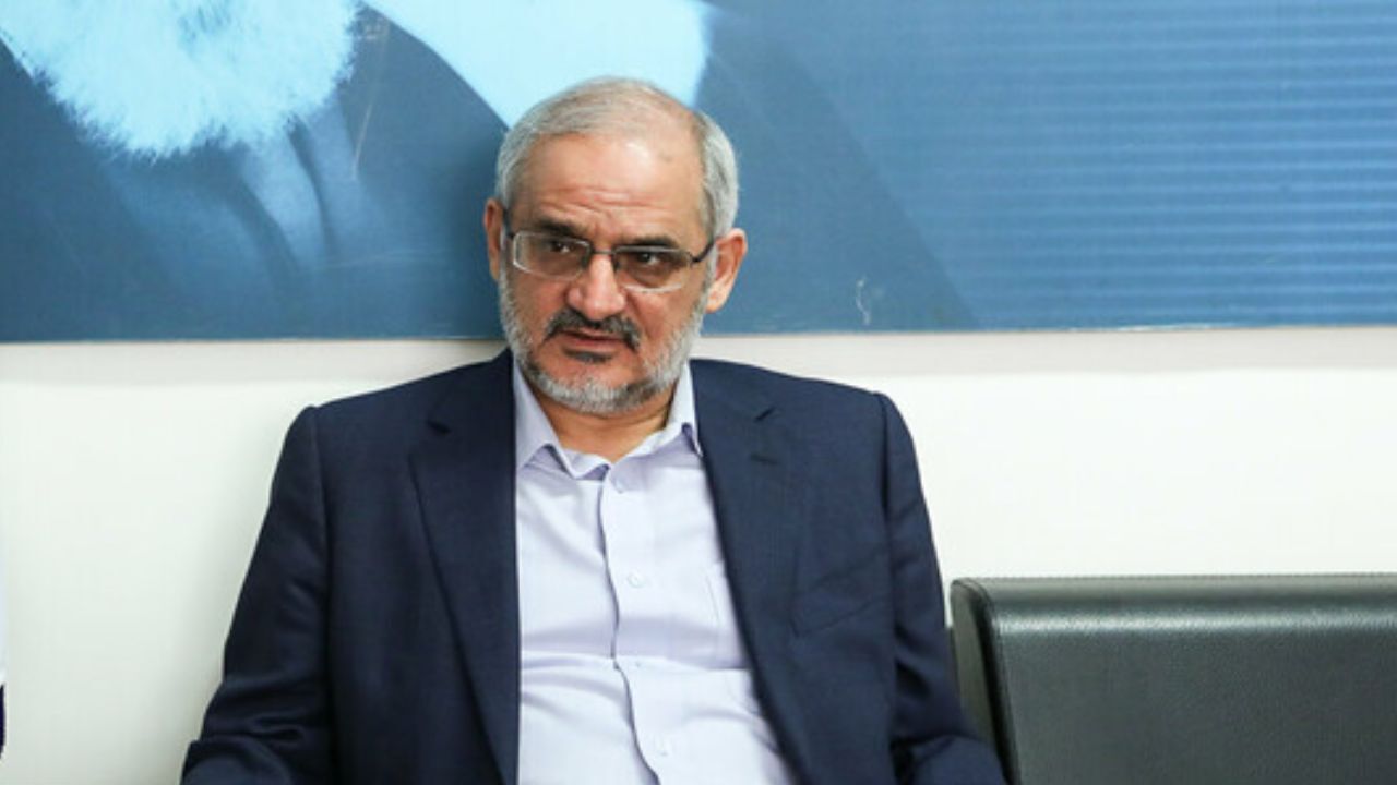 وزیر آموزش و پرورش مهمان «دست‌خط» می‌شود