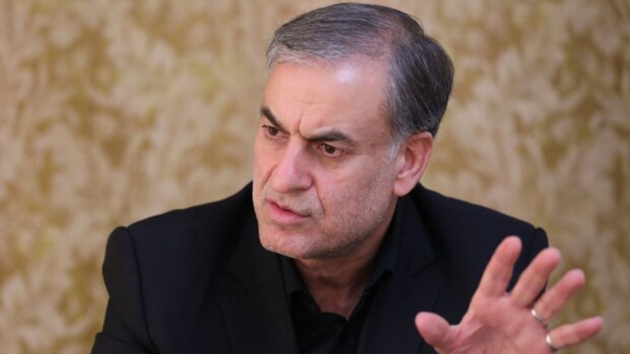 فوری / احمدی‌‌بیغش حرف‌هایش را تکذیب کرد / من نگفتم جزایر ایرانی به چین واگذار شده است