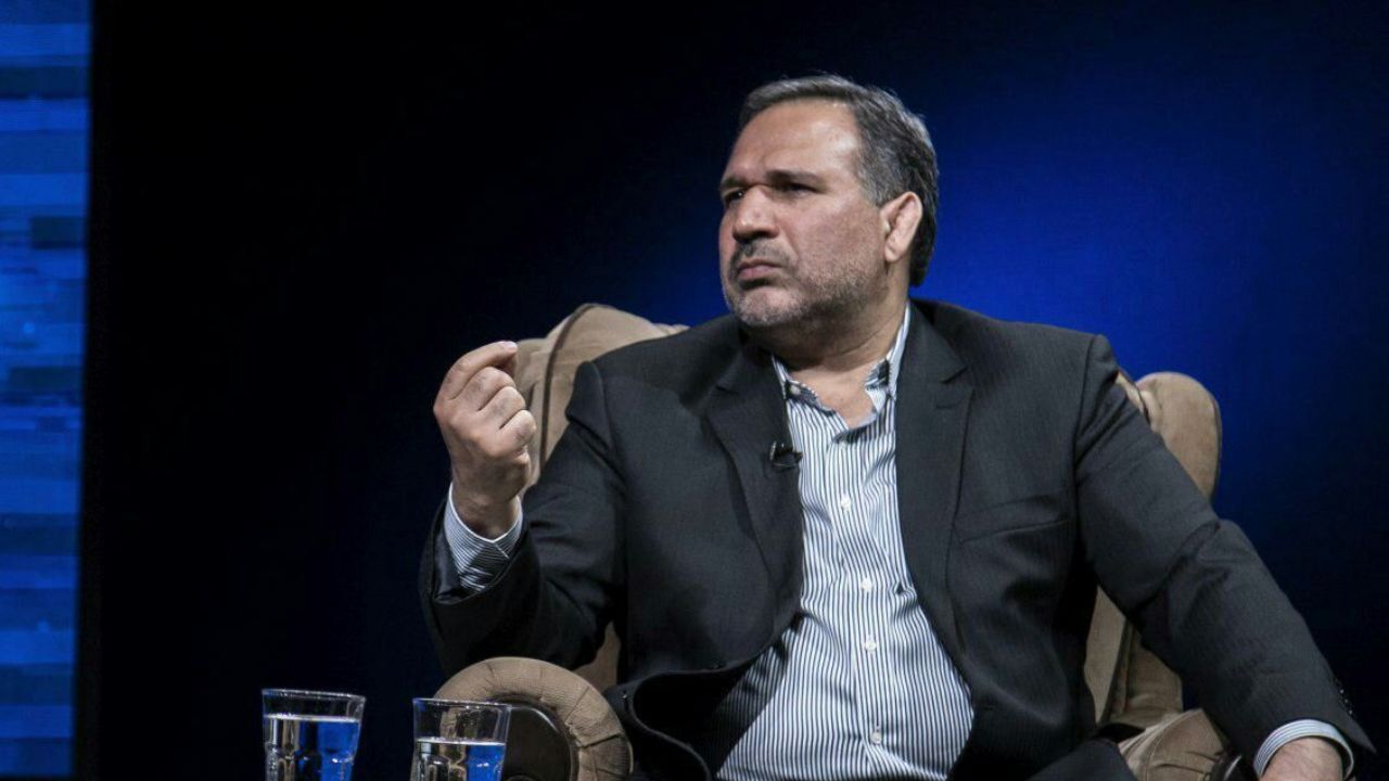 جا‌به‌جایی بودجه بین مجلس و دولت دردسرساز شد/ اعتراض وزیر احمدی‌نژاد: تامین قیر رایگان در حوزه اختیارات مجلس است/ دولت 11 هزار میلیارد اسناد خزانه صادر کرده، اما ما نمی‌توانیم 8000 میلیارد تومان جابجا کنیم؟