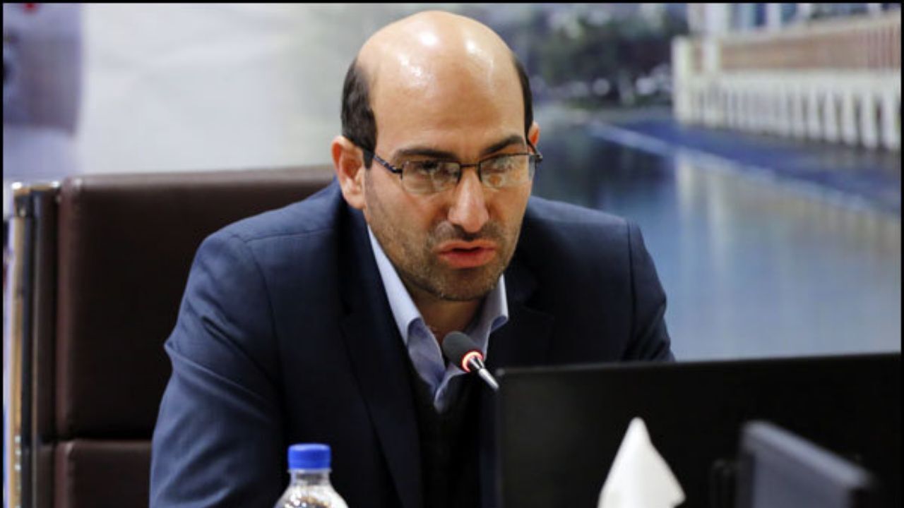 درخواست یک نماینده مجلس برای محاکمه آخوندی