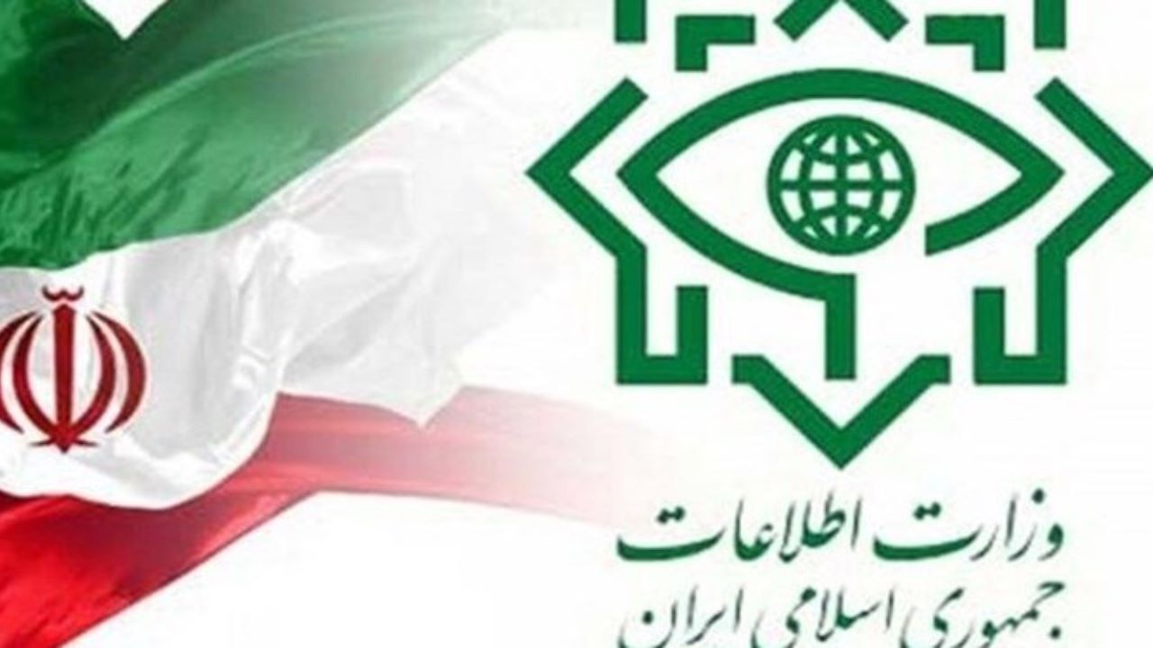وزارت اطلاعات:  یک شبکه اخلال‌گر بازار ارز شناسایی و منهدم شد