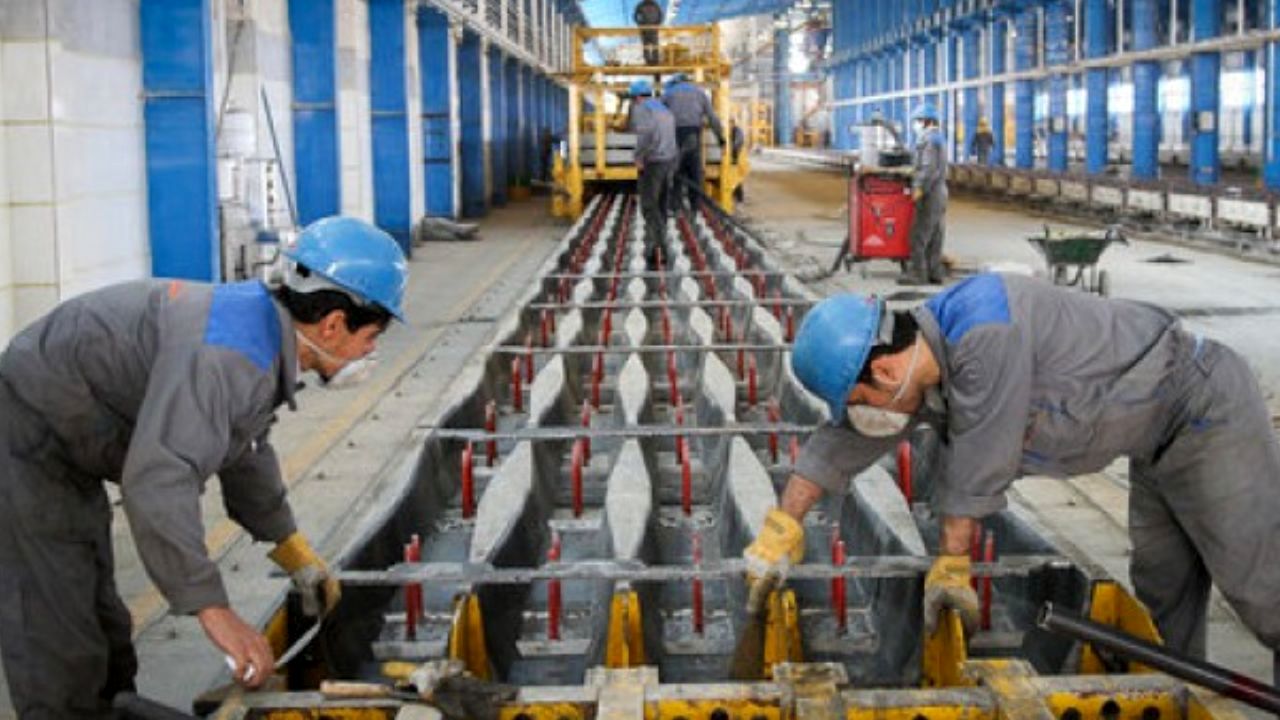 درصدی از سهام کارخانه‌ها هنگام واگذاری باید به کارگران تعلق بگیرد