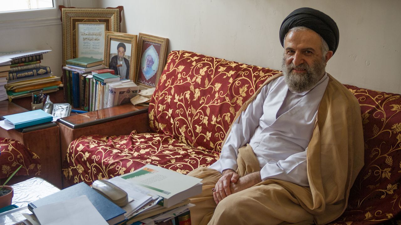 عید غدیر | پیامبر قبل از غدیر، علی(ع)‌ را به عنوان جانشین خود معرفی کرده بود