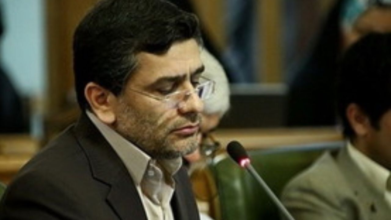 مسئولان خطرپذیری یا عدم خطرپذیری انبار نفت شهران را به مردم اطلاع دهند