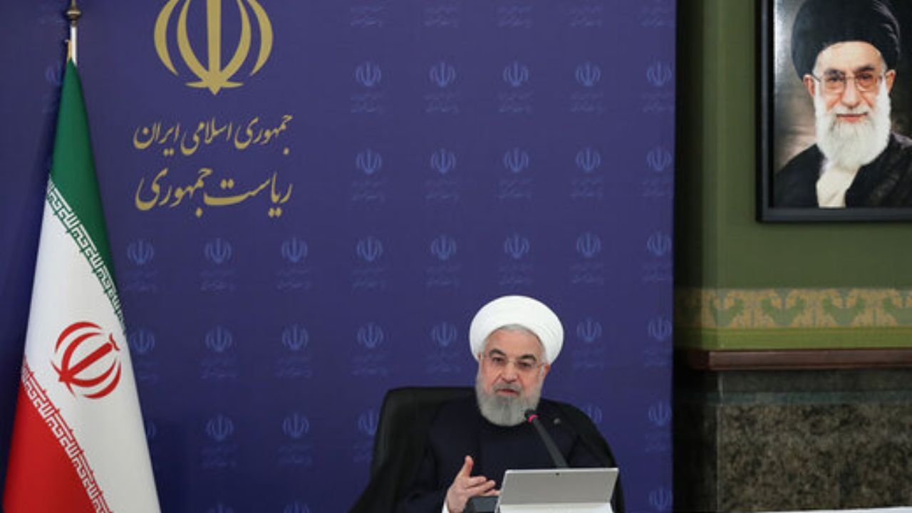 آغاز مراسم بهره‌برداری از طرح‌های ملی توسط روحانی / آبادانی در راه نواحی مرزی غرب کشور