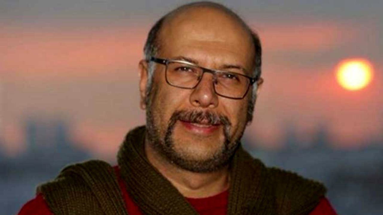 مداحی دیدنی از محمد بحرانی صداپیشه جناب خان در ایام محرم  + ویدئو