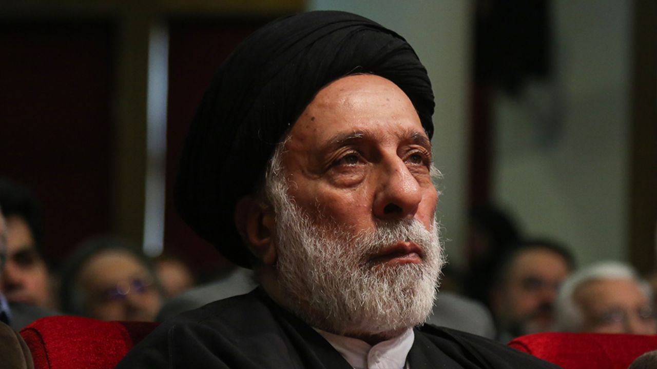 هادی خامنه‌ای درگذشت آیت‌الله صانعی را تسلیت گفت