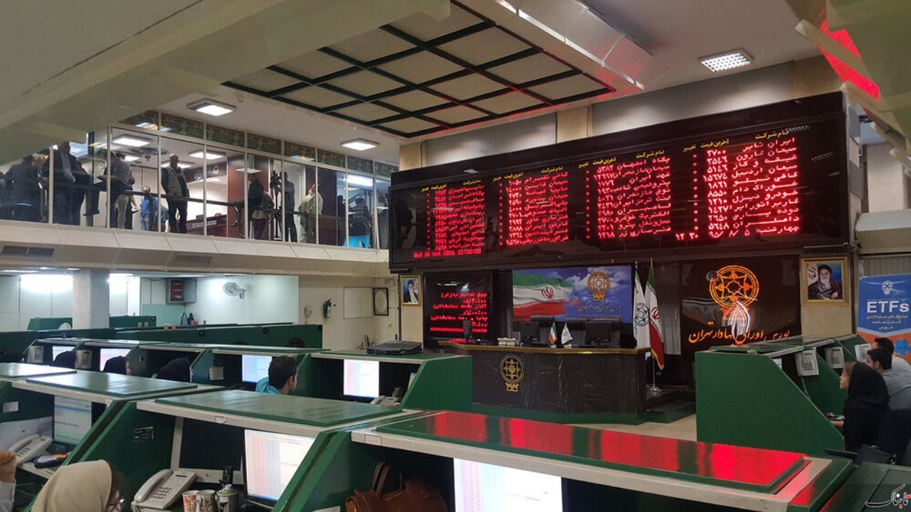 کدام نمادهای بورسی متوقف شدند؟