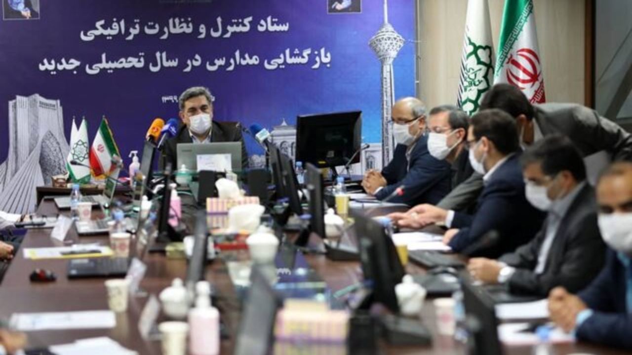 پایش ترافیک تهران در سال تحصیلی جدید با حضور پیروز حناچی