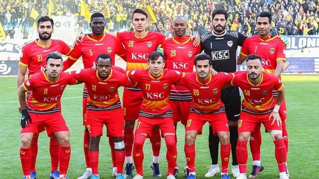 2 پنجره نقل و انتقالاتی فولاد بسته شد