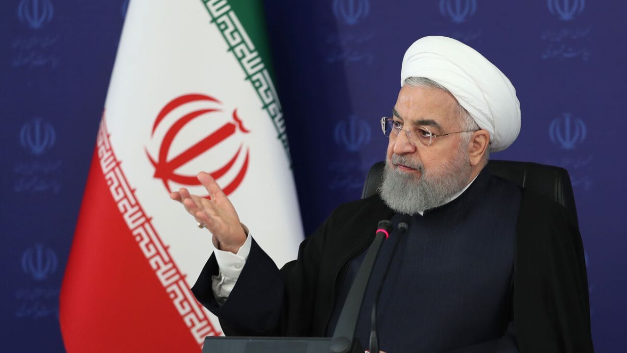 سلامت مردم مهمترین اولویت است / دولت تلاش می‌کند کشور در حوزه‌های راهبردی دچار مضیقه نشود / تامین دارو جزو حوزه‌های اصلی و راهبردی است