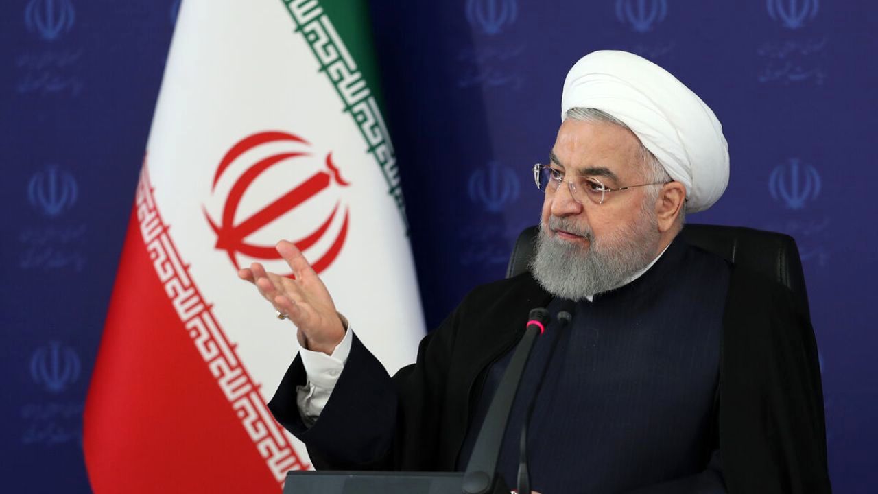 سلامت مردم مهمترین اولویت است / دولت تلاش می‌کند کشور در حوزه‌های راهبردی دچار مضیقه نشود / تامین دارو جزو حوزه‌های اصلی و راهبردی است