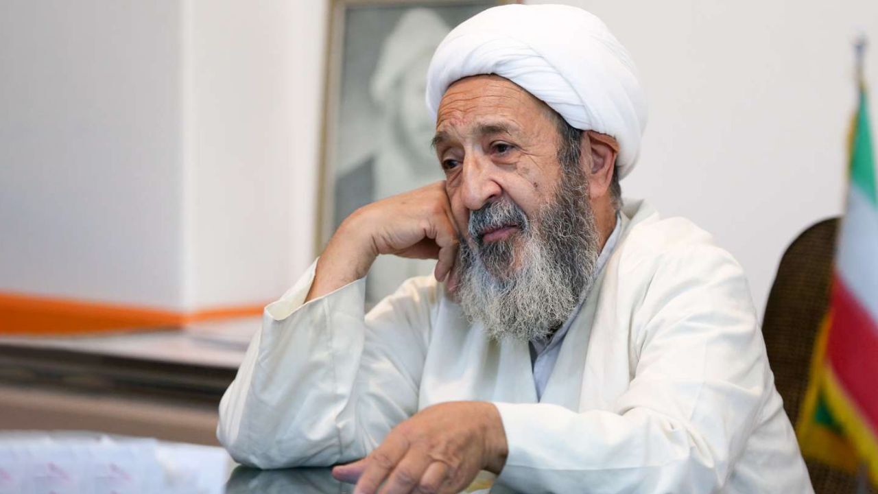 برای کاندیداتوری زنان در انتخابات ریاست جمهوری؛ همه‌پرسی برگزار کنیم / افزایش نیازمندان در جامعه عین ذلت است