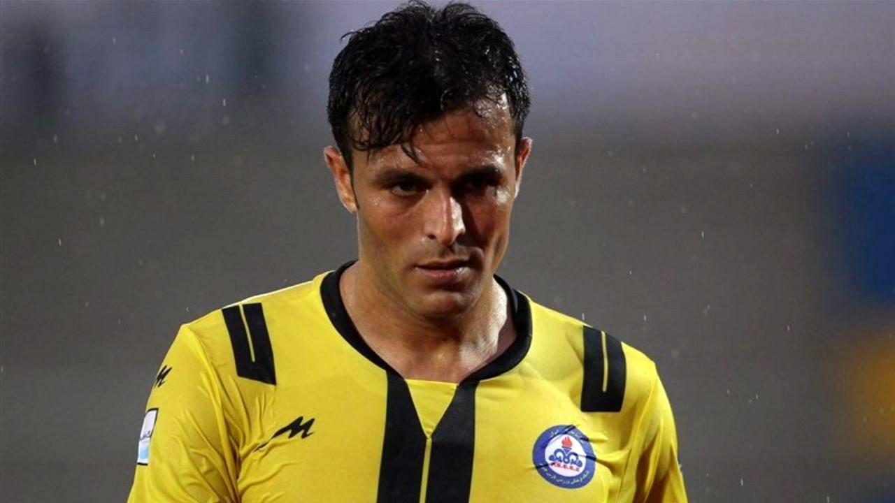 محمد طیبی از سپاهان جدا شد