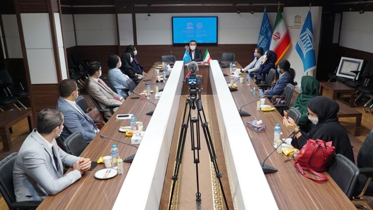 گردشگری راه‌حل بسیاری از مسائل کشور است