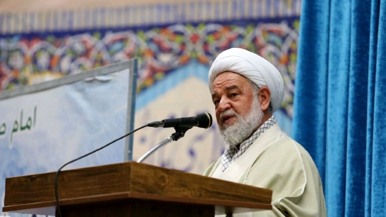 تکذیب درخواست ناامن کردن جامعه برای بدحجابان از طرف امام جمعه بجنورد / آیت‌الله یعقوبی: موافق برخورد فیزیکی با بدحجاب‌ها نیستم