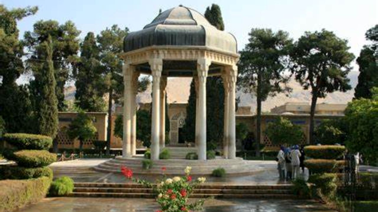 یادروز حافظ مَجازی برگزار می‌شود