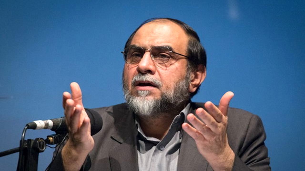 حمله تندروها به حسن روحانی ادامه دارد / رحیم پور ازغدی: در  سالهای حاکمیت این ورژن از روحانیت، درجه اعتماد به لباس روحانیت  بطرز بیسابقه ای تنزل یافت / امثال قاسم سلیمانی را واجد روحانیت میدانم وامثال حسن‌روحانی را فاقد آن / مردم دارند تاوان توهم و وعده ه
