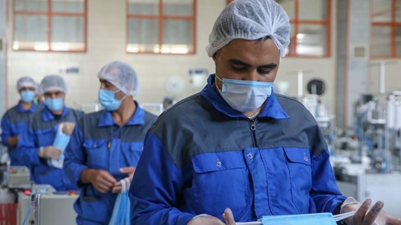 قیمت ماسک با کاهش 200 تومانی به 1300 تومان رسید