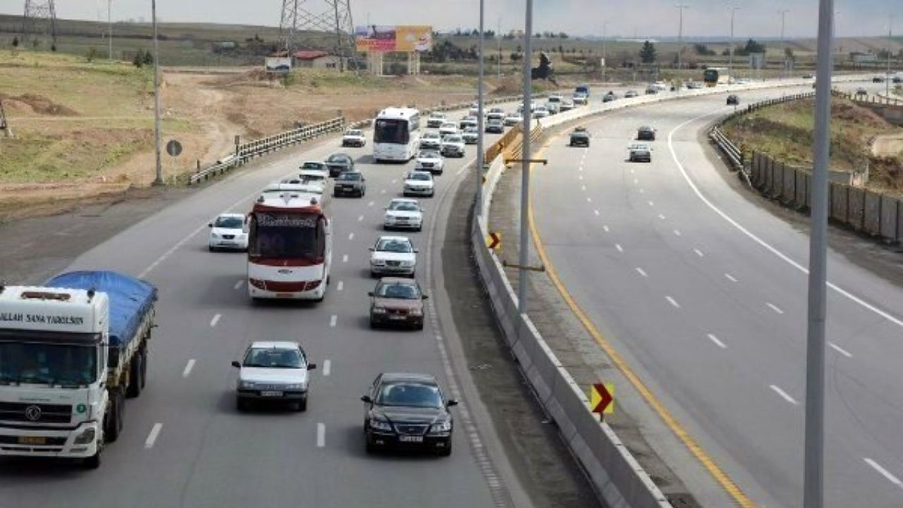 تردد در جاده‌ها  12.2 درصد کاهش یافت