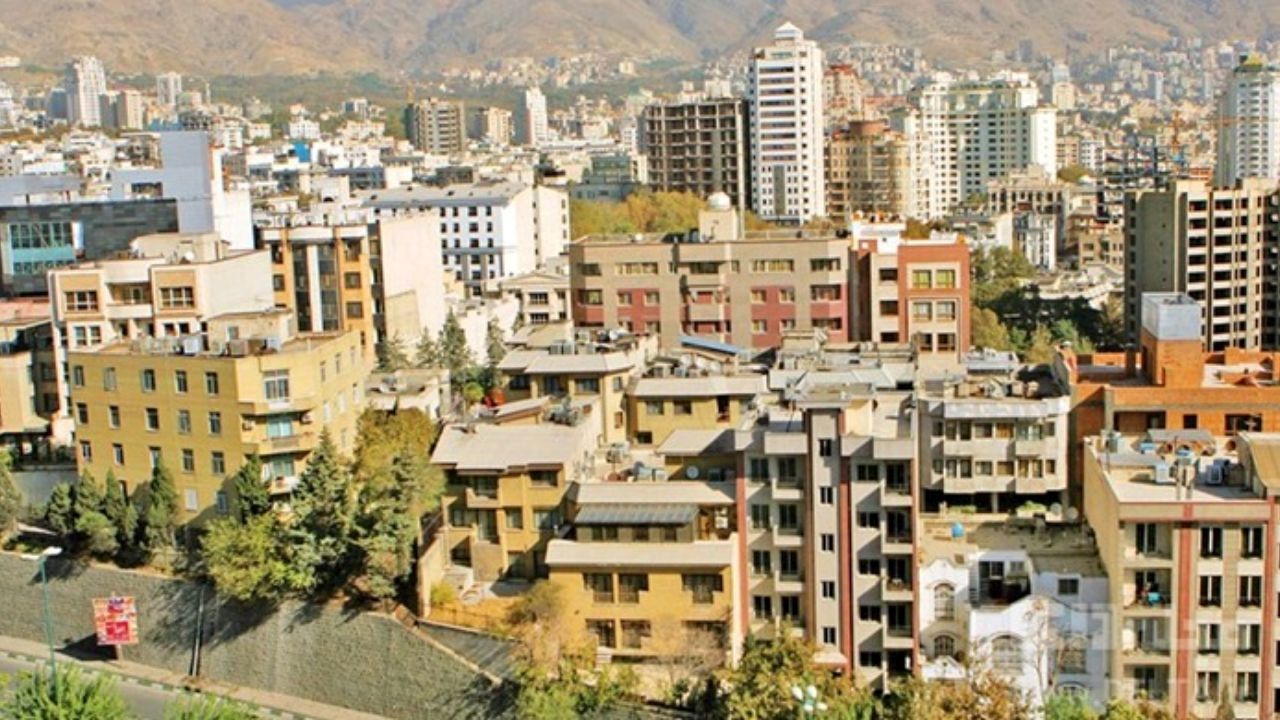 تفکیک وزارت راه تنها راه سامان بازار مسکن است