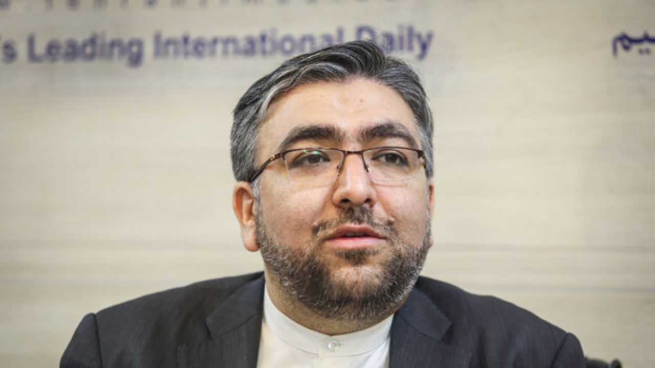 هیچ ملتی به جز ایرانیان نمی توانند فشارهای حداکثری تحریم ها را تحمل کنند