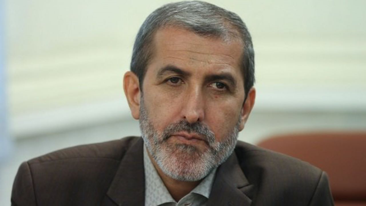 شجاعانه نقد کنیم اما هتک حرمت نه