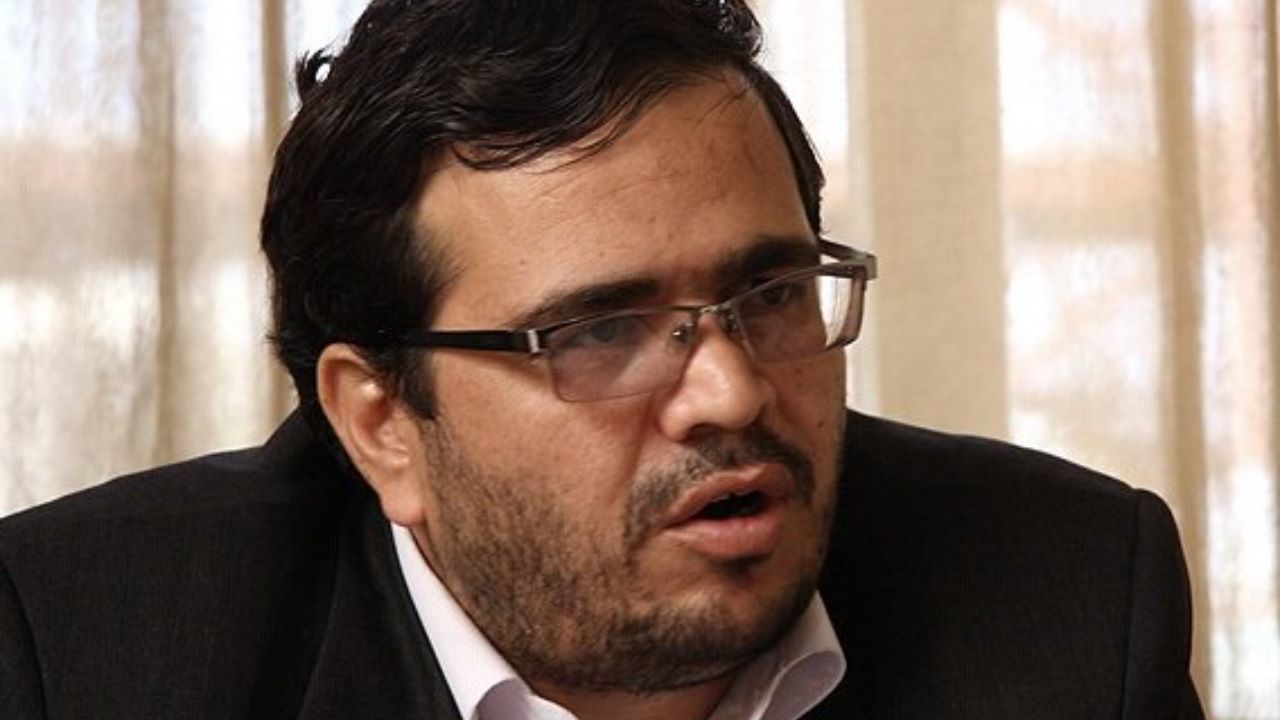 رئیس بانک مرکزی خود را «دون‌کیشوت اقتصاد» می‌بیند