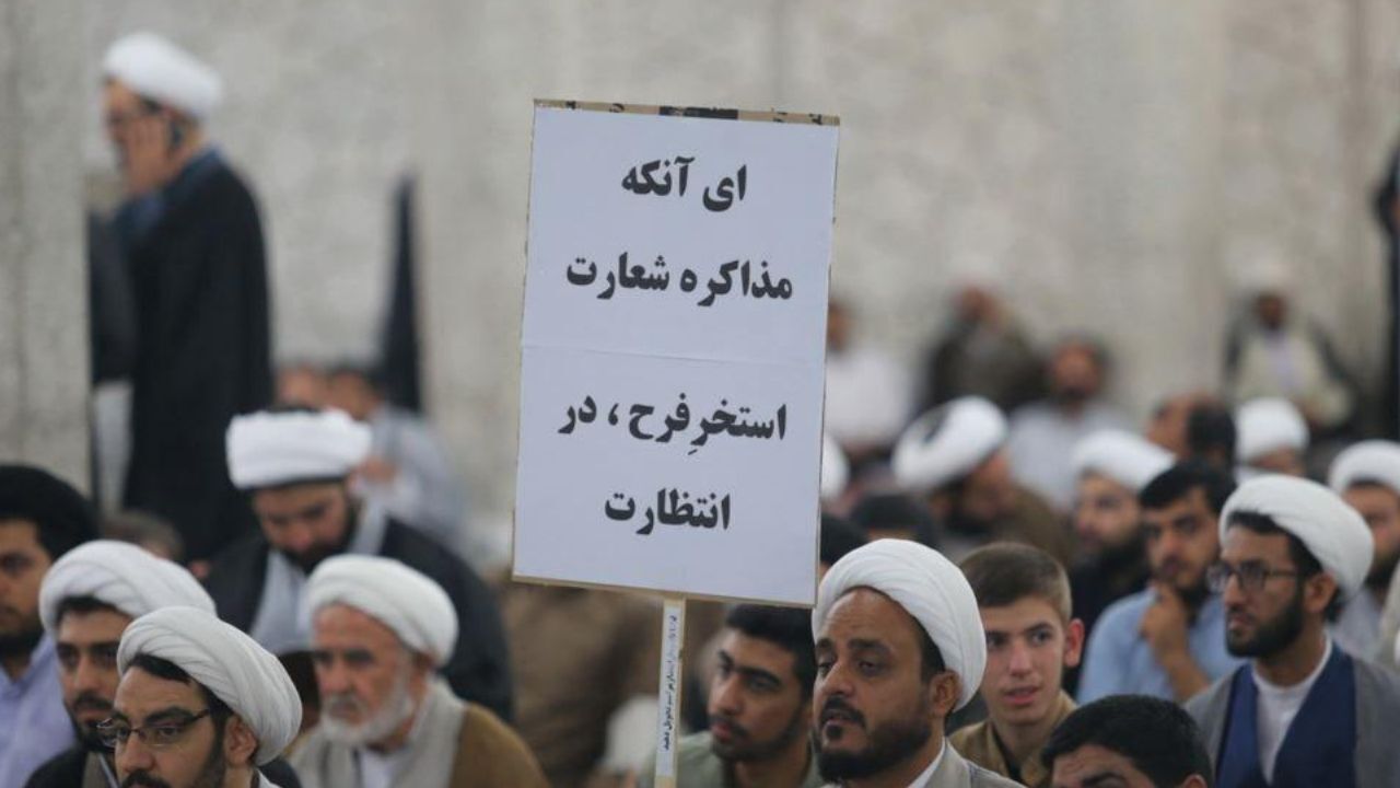 آیا تندروها از تهران به قم و مشهد کوچ کرده‌اند؟ / استیضاح رئیس‌جمهوری به فضای سیاسی باز می‌گردد؟