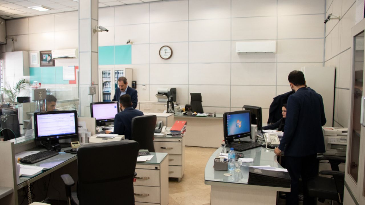 50 درصد کارمندان تهران از 15 آذرماه دورکاری می‌کنند