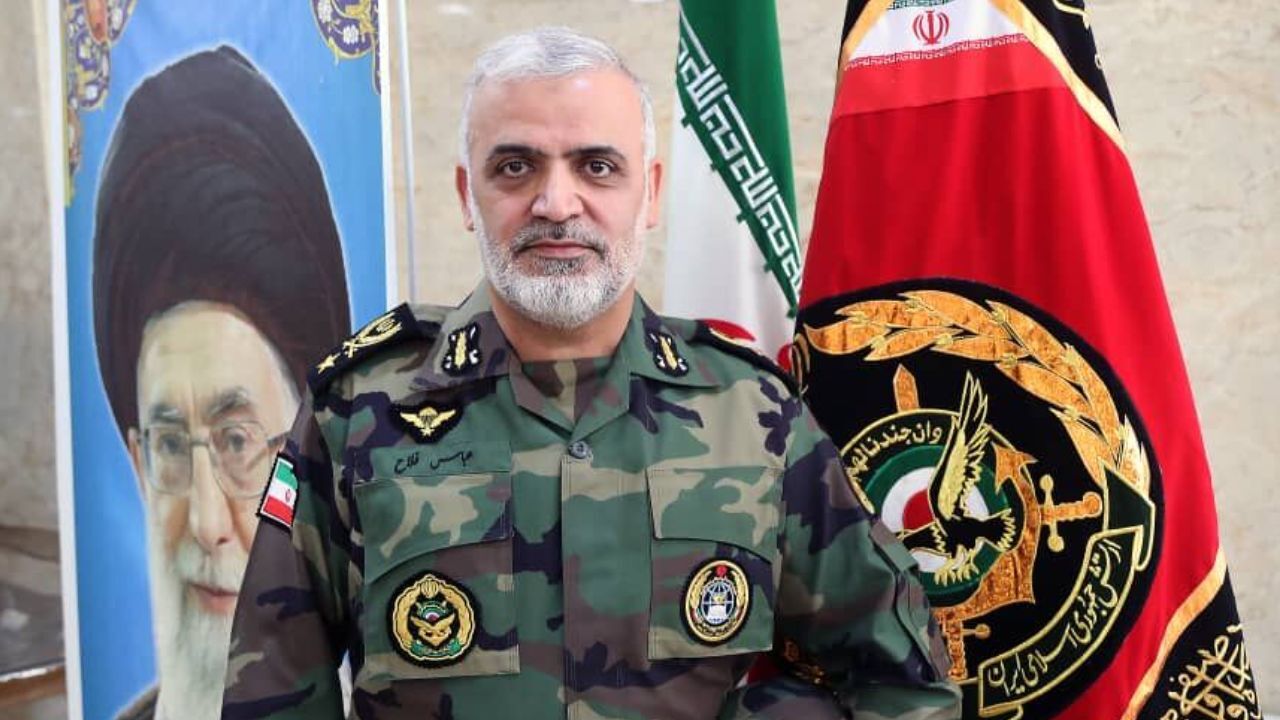 برای دفاع از انقلاب باید با همه توان وارد شد