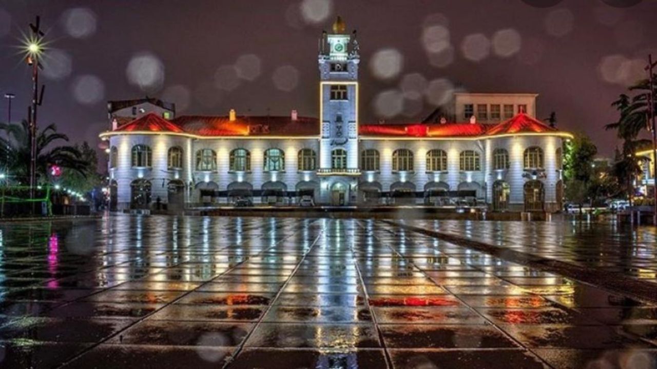 سید محمد احمدی،  شهردار رشت طی پیامی 12 دی روز رشت را تبریک گفت