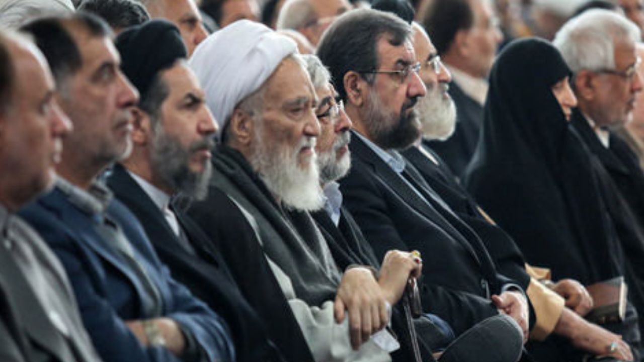شورای وحدت و شورای ائتلاف، هر دو از جذب جبهه پایداری ناکام مانده‌اند