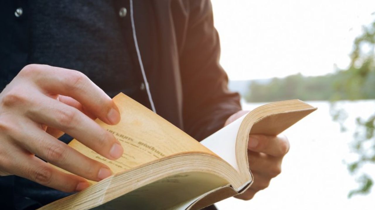 چگونه پس از مدت‌ها وقفه کتابخوانی را از سر بگیریم؟
