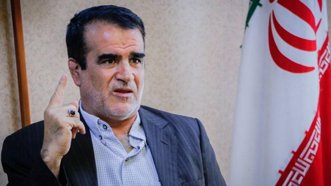 مردم از اصولگرایان بیشتر ناراضی هستند چراکه با انحصارطلبی و ایجاد محدودیت مخالف‌اند