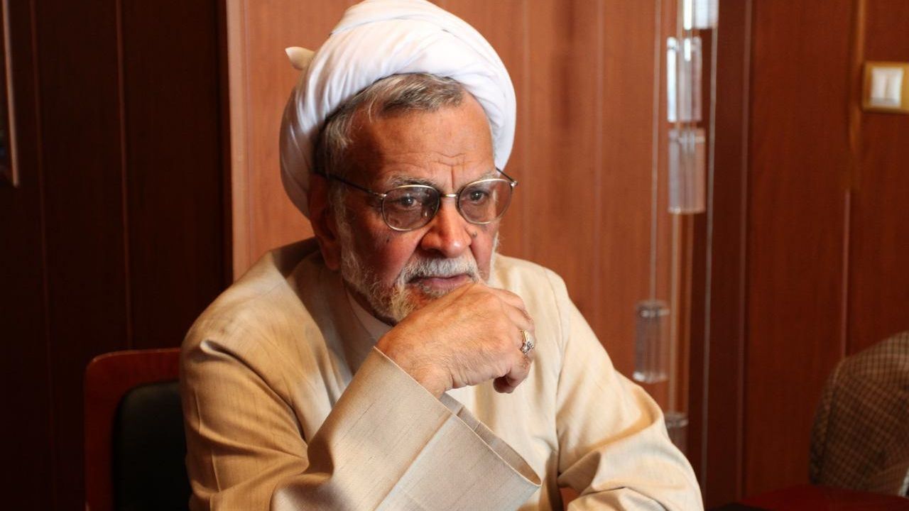 از آغاز خیال کردیم می‌توانیم اسلام و احکام اسلام را «مو به مو» عمل کنیم اما در عمل دیدیم «نمی‌توانیم» / می‌خواستیم به «سقف» برسیم ولی «کف» را هم از دست دادیم